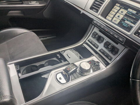 Jaguar XF 2.2d Sport Auto Euro 5 (s/s) 4dr 13