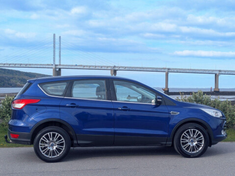 Ford Kuga 2.0 TDCi Titanium 2WD Euro 5 5dr 4