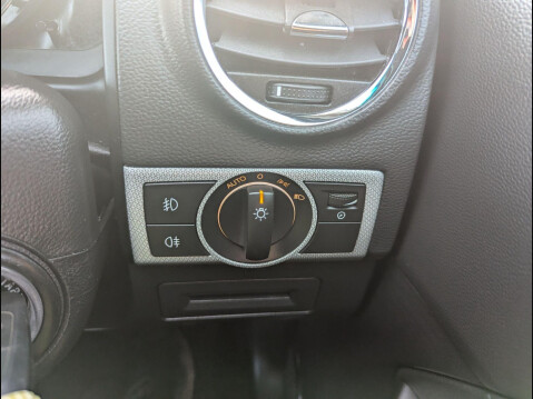 Vauxhall Antara 2.2 CDTi SE 4WD Euro 5 (s/s) 5dr (SNav) 23