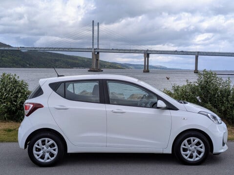 Hyundai i10 1.0 SE Euro 6 5dr 4