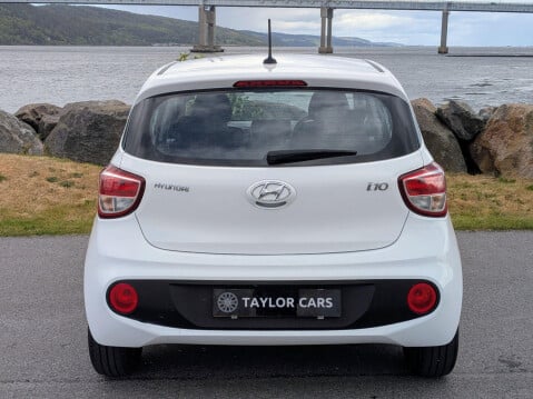 Hyundai i10 1.0 SE Euro 6 5dr 6