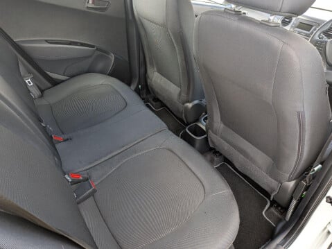 Hyundai i10 1.0 SE Euro 6 5dr 11