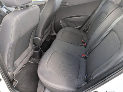 Hyundai i10 1.0 SE Euro 6 5dr 15