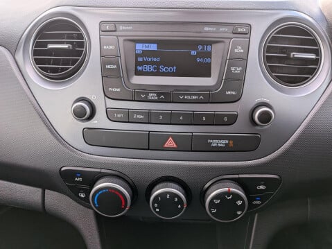 Hyundai i10 1.0 SE Euro 6 5dr 23