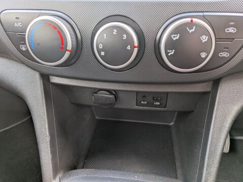 Hyundai i10 1.0 SE Euro 6 5dr 24