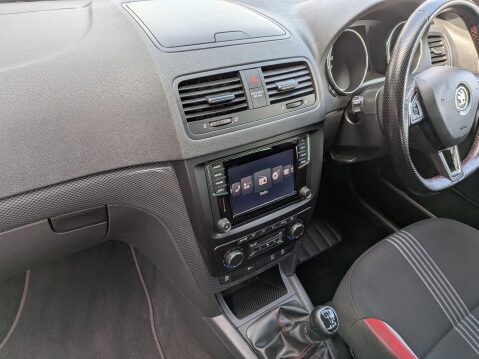 Skoda Yeti 2.0 TDI Monte Carlo 4WD Euro 6 (s/s) 5dr 29