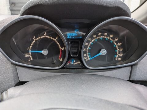 Ford Fiesta ZETEC TDCI 11