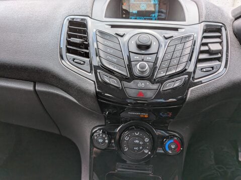 Ford Fiesta ZETEC TDCI 10