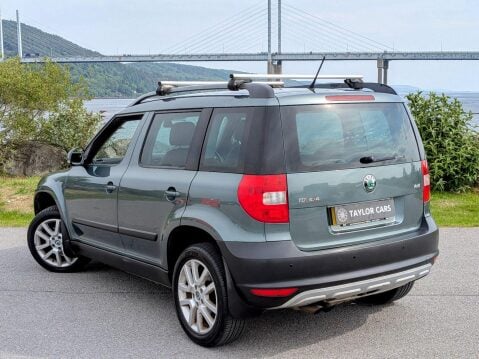 Skoda Yeti 2.0 TDI Elegance 4WD Euro 5 5dr 7