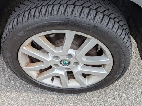 Skoda Yeti 2.0 TDI Elegance 4WD Euro 5 5dr 32