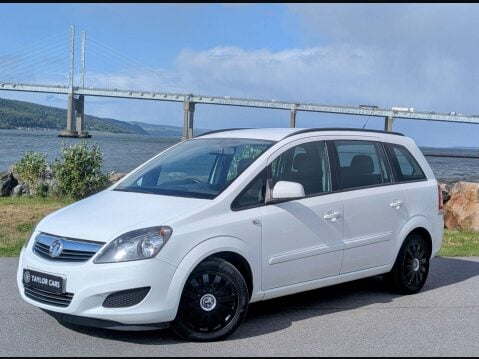 Vauxhall Zafira 1.8 16V Exclusiv Euro 5 5dr 3