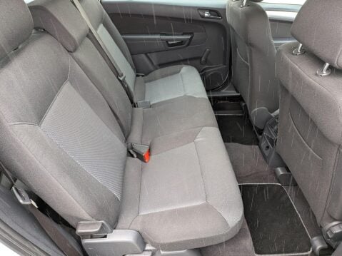 Vauxhall Zafira 1.8 16V Exclusiv Euro 5 5dr 10