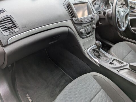 Vauxhall Insignia 2.0 CDTi ecoFLEX Design Nav Euro 6 (s/s) 5dr 17