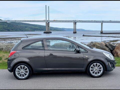 Vauxhall Corsa 1.4 16V SE Auto Euro 5 3dr 4