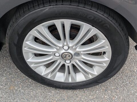 Vauxhall Corsa 1.4 16V SE Auto Euro 5 3dr 11