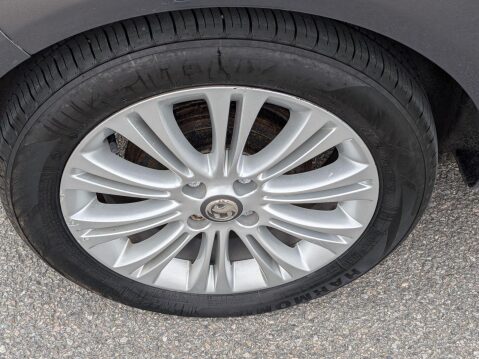 Vauxhall Corsa 1.4 16V SE Auto Euro 5 3dr 12