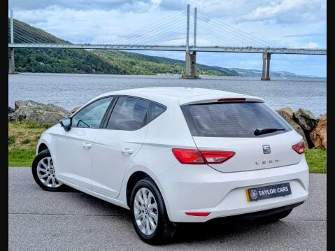 SEAT Leon 1.6 TDI CR SE Euro 5 (s/s) 5dr 7