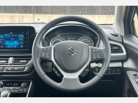 Suzuki S-Cross MOTION 35