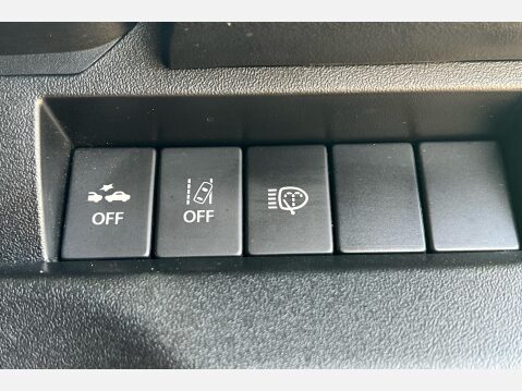 Suzuki Jimny SZ5 40