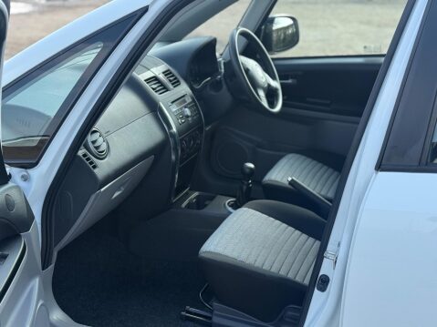 Suzuki SX4 1.6 SZ3 Euro 5 5dr 9
