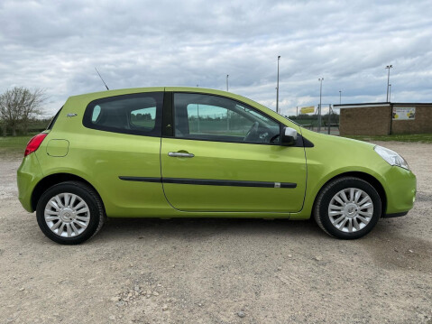 Renault Clio 1.2 I-Music Euro 5 3dr 2