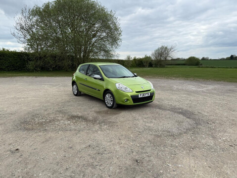 Renault Clio 1.2 I-Music Euro 5 3dr 9