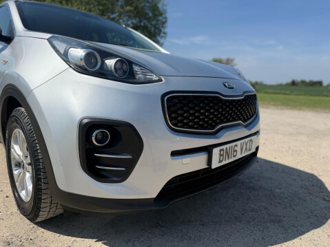 Kia Sportage 1.7 CRDi 1 Euro 6 (s/s) 5dr 9