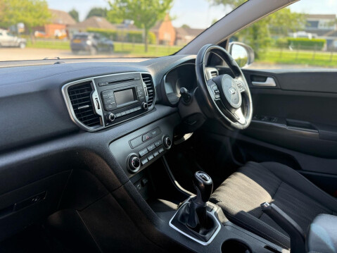 Kia Sportage 1.7 CRDi 1 Euro 6 (s/s) 5dr 17