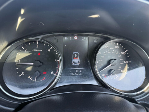 Nissan Qashqai 1.5 dCi N-Connecta 2WD Euro 6 (s/s) 5dr 23