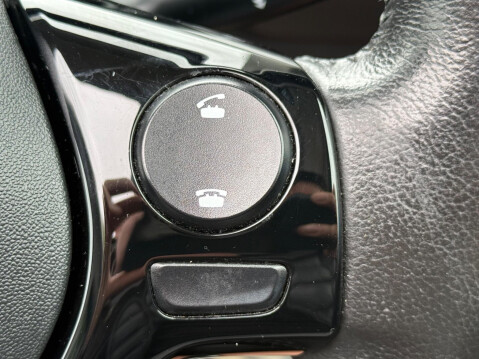 Peugeot 108 1.2 PureTech Allure Top! Euro 6 5dr 16