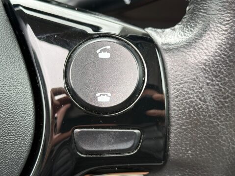Peugeot 108 1.2 PureTech Allure Top! Euro 6 5dr 16