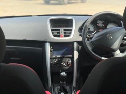 Peugeot 207 1.4 VTi Sportium Euro 5 3dr 10