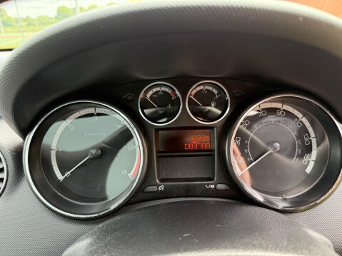 Peugeot 308 1.6 HDi FAP Sport 5dr 20