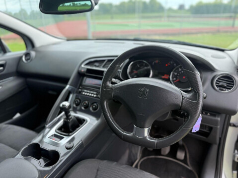 Peugeot 3008 1.6 HDi Style Euro 5 5dr 15