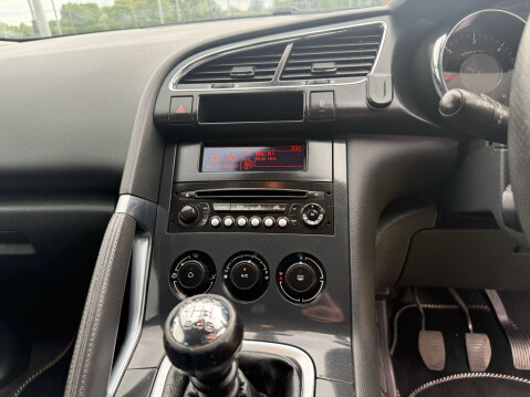 Peugeot 3008 1.6 HDi Style Euro 5 5dr 16