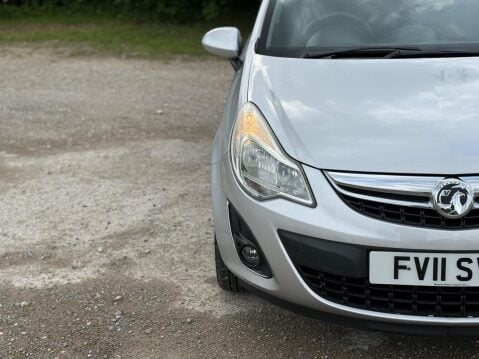 Vauxhall Corsa 1.2 16V Excite Euro 5 3dr (A/C) 24