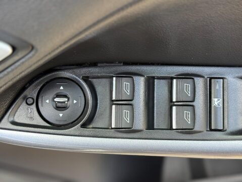 Ford Focus 1.0T EcoBoost Titanium X Euro 5 (s/s) 5dr 13