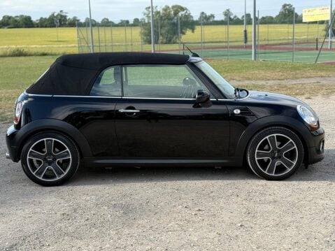 Mini Convertible 1.6 Cooper D Euro 5 (s/s) 2dr 6