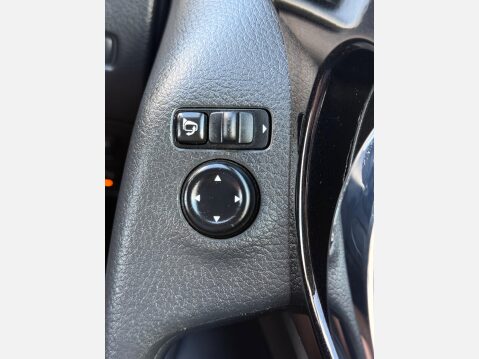 Nissan Qashqai 1.5 dCi N-Connecta 2WD Euro 6 (s/s) 5dr 26