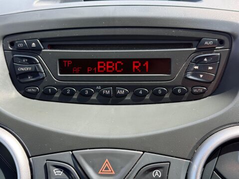 Ford Ka 1.2 Zetec Euro 5 (s/s) 3dr 18
