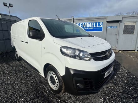 Vauxhall Vivaro Long Wheel Base 2900 1.5d 100PS Dynamic H1 Van