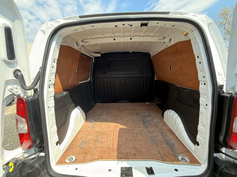 Vauxhall Combo 1.6 Combo 2300 Edition S/S 9