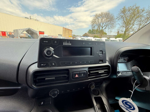 Vauxhall Combo 1.6 Combo 2300 Edition S/S 14