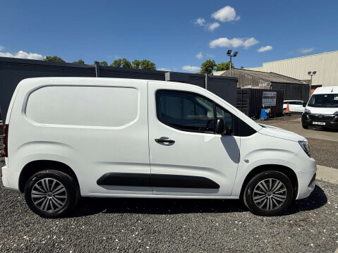 Vauxhall Combo 1.5 Combo 2300 Sportive S/S 5