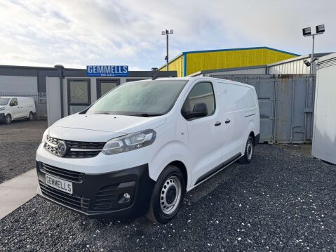 Vauxhall Vivaro 1.5 Vivaro F2900 Dynamic S/S 2