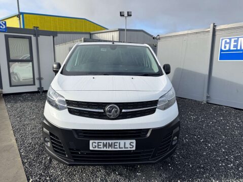 Vauxhall Vivaro 1.5 Vivaro F2900 Dynamic S/S 3