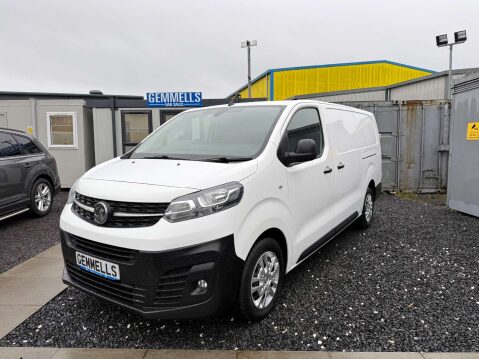 Vauxhall Vivaro 1.5 Vivaro 2900 Dynamic S/S 3