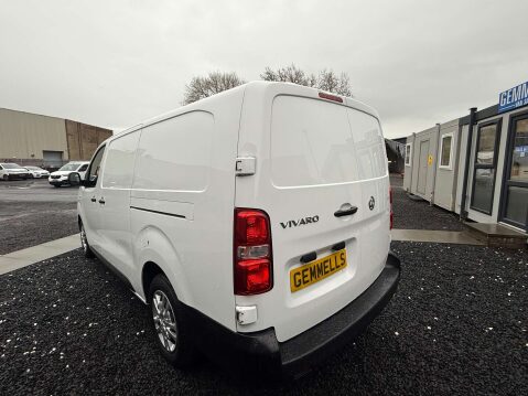Vauxhall Vivaro 1.5 Vivaro 2900 Dynamic S/S 6
