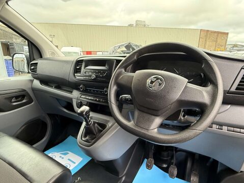 Vauxhall Vivaro 1.5 Vivaro 2700 Edition S/S 17