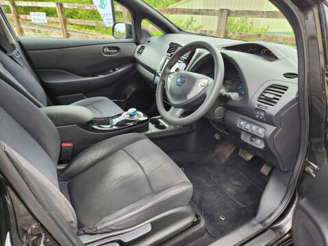 Nissan LEAF ACENTA 24 8